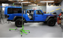 How to Choose the Best Jeep Gladiator Hardtop Lift for Your Garage