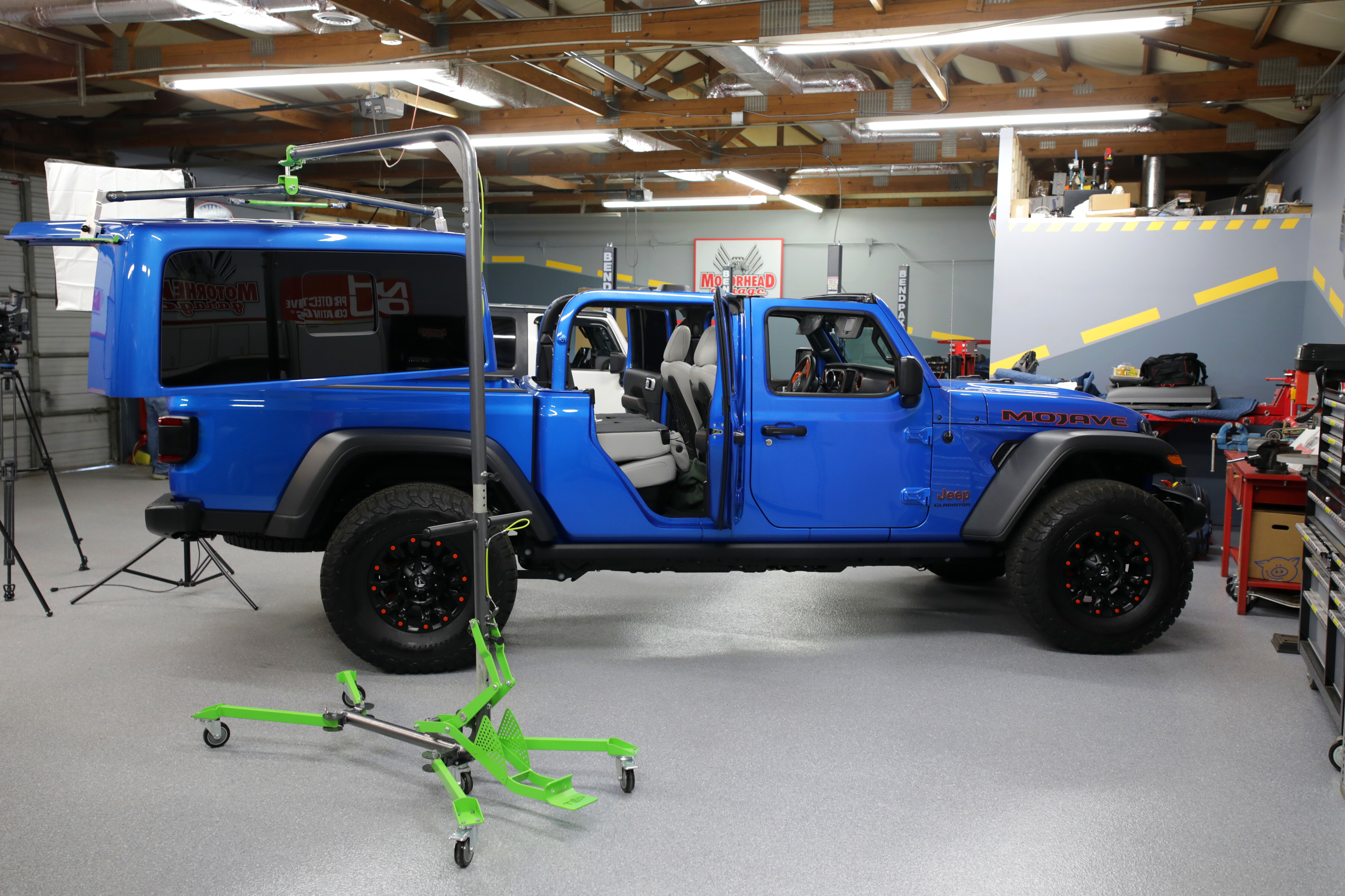 Gladiator Pro® - Hardtop Removal & Storage Tool for Jeep® Gladiator