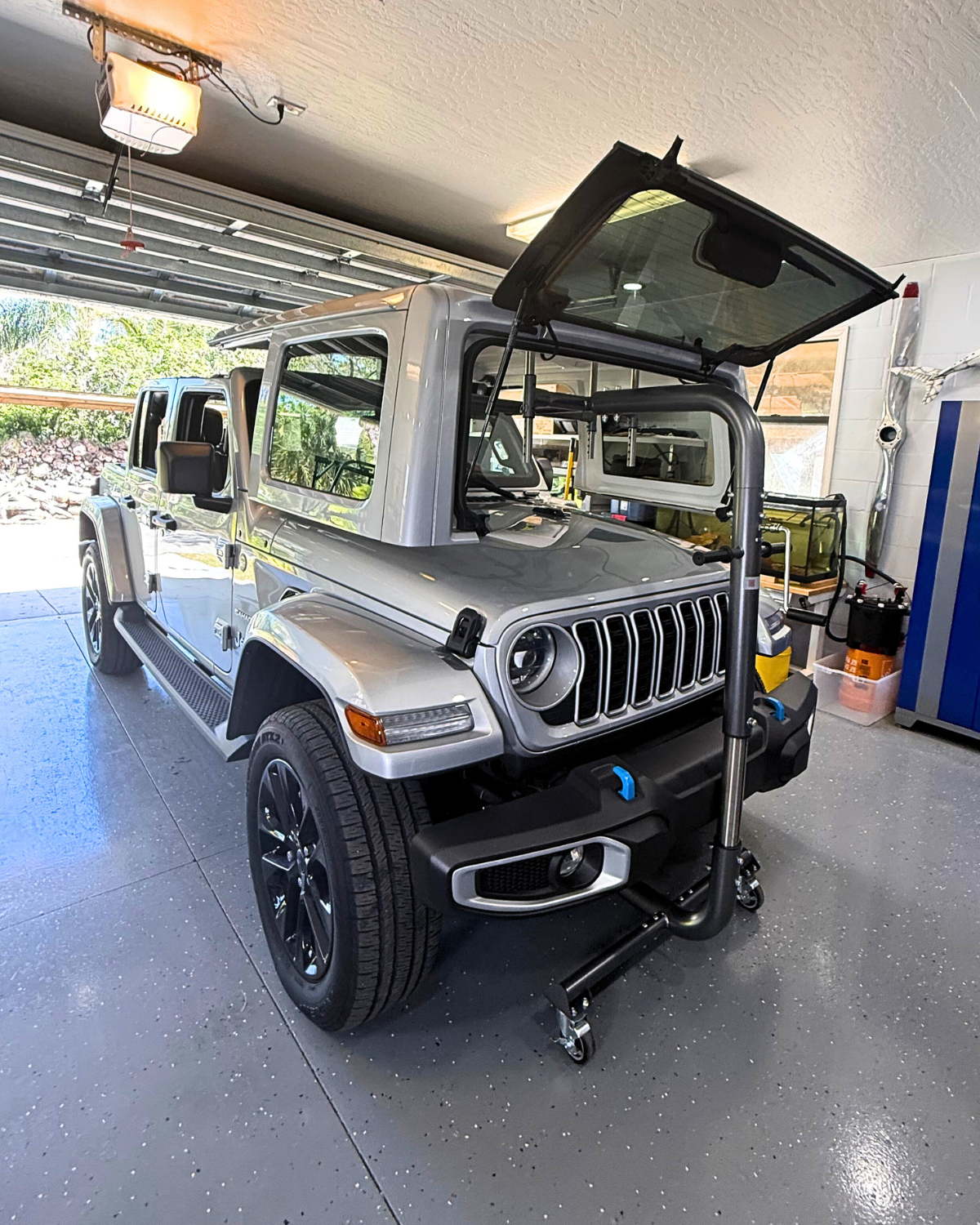 LIFTnGO™ - Hardtop Removal and Storage Tool for Jeep Wrangler & Ford Bronco®