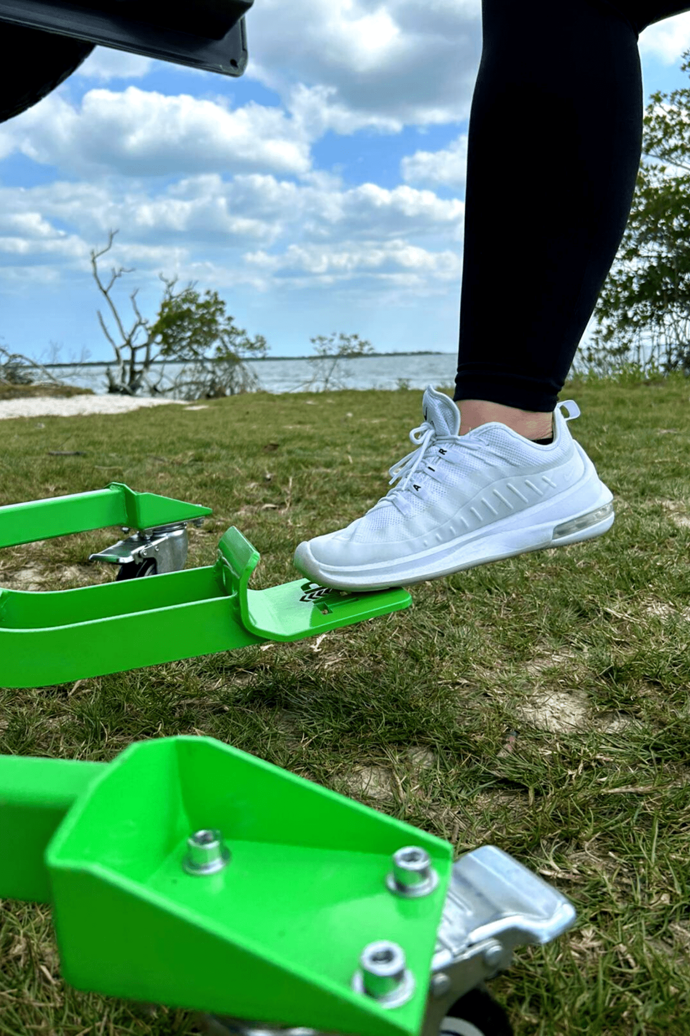 Venture Pro™ - Jeep® Hardtop Removal Lift/Hoist - TopLift Pros